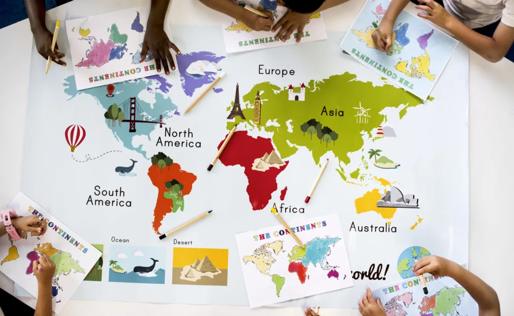 kids-studying-geography-in-school-2022-12-16-01-17-52-utc-1024x630